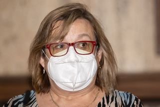 Za zábavou díky nesnímatelnému náramku. Co plánuje nová hlavní hygienička? - Seznam Zprávy